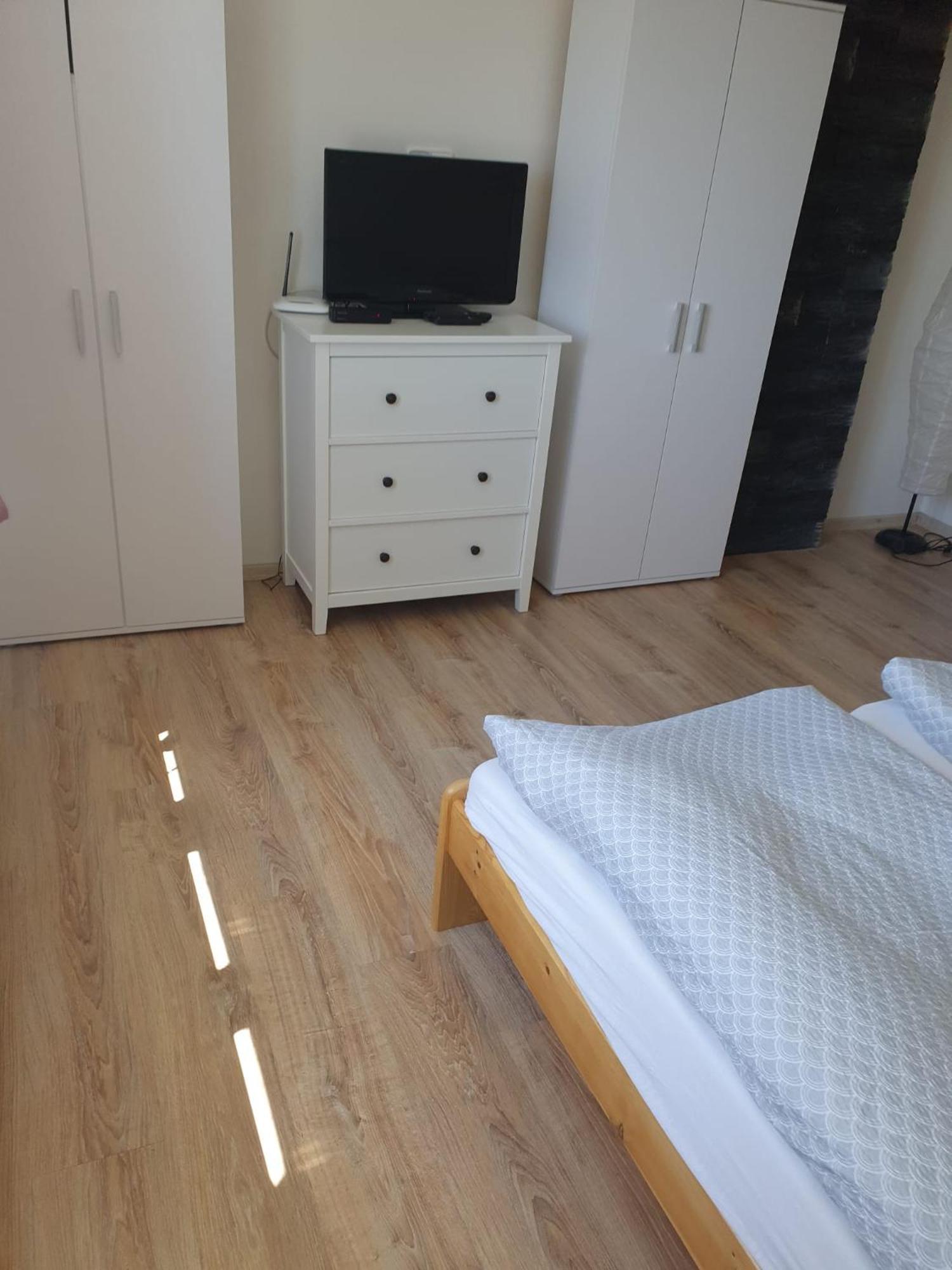 U-Aldy Apartment เวลเก โลซีนี ภายนอก รูปภาพ